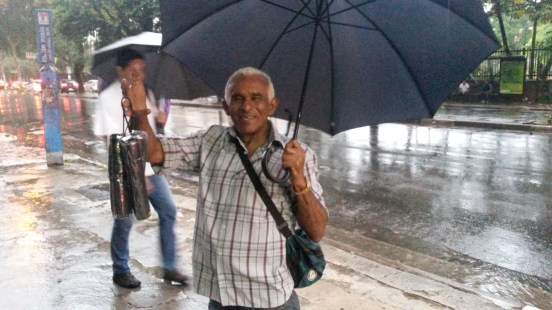 Seu Antônio disse que teve a ideia de comprar a cinco e vender por dez com Silvio Santos