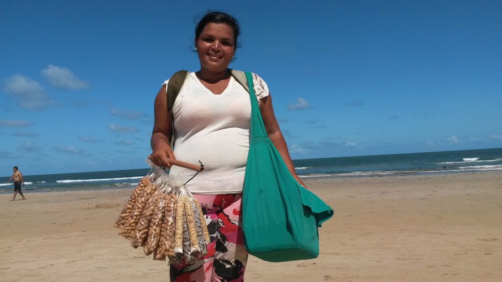 Roseli na praia de Boa Viagem
