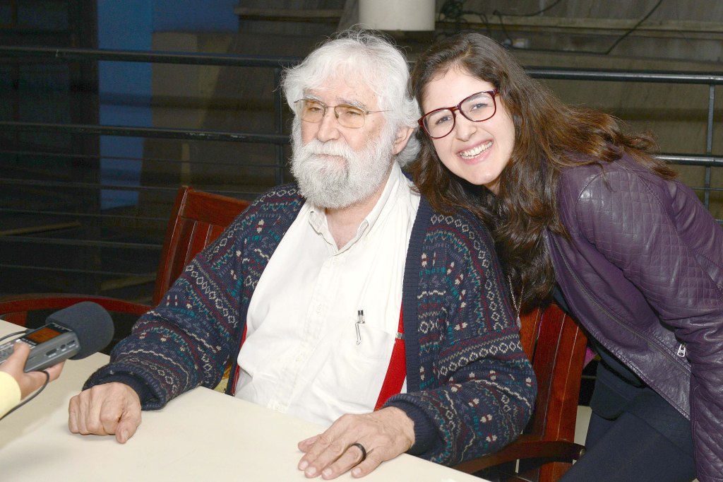 Leonardo Boff tava dando entrevista e não olhou pra foto, mas eu olhei!