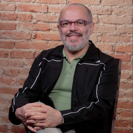 'Gente que eu não gosto eu esqueço, esqueço o nome, esqueço a cara, esqueço tudo', diz Fernando Neves (foto: Divulgação/Os Fofos Encenam)